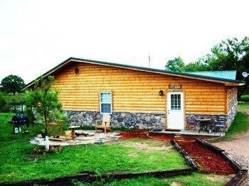 Whip Or Wheel Cabins Holdenville 外观 照片
